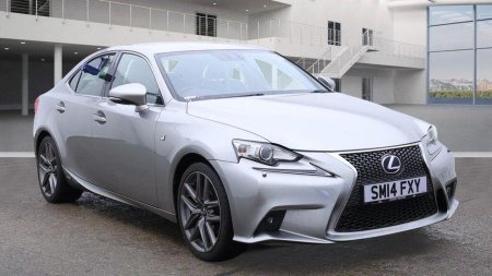 LEXUS