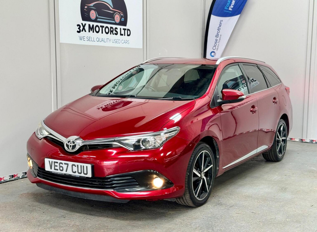 2017 Toyota AURIS